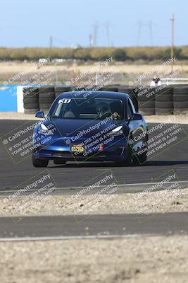 media/Nov-08-2025-Speed Ventures (Sat) [[1c7a6332f5]]/TC B/Session 3 (Turn 1)/